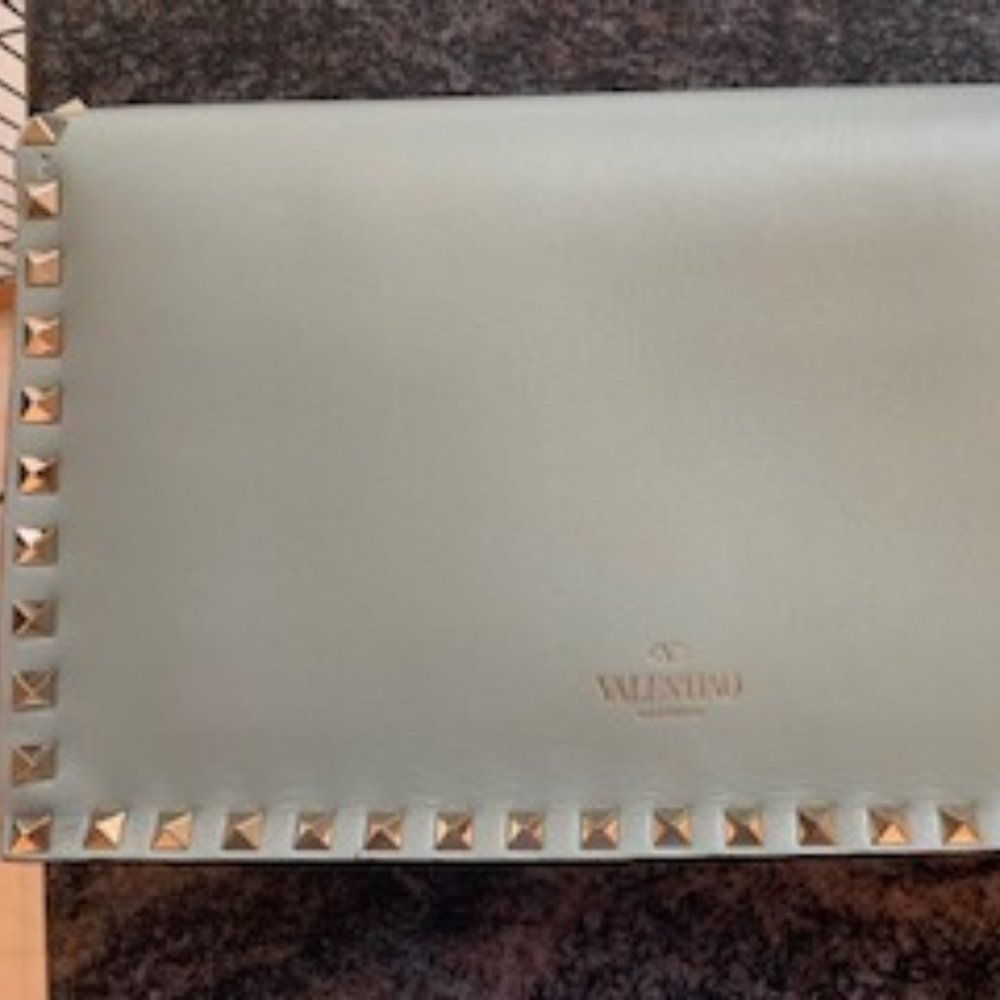 NWT Rockstud Envelope Clutch Bag - Rare Color! - Picture 1 of 5